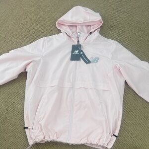 NWT New Balance Light Pink wind and water resistant Hooded Jacket